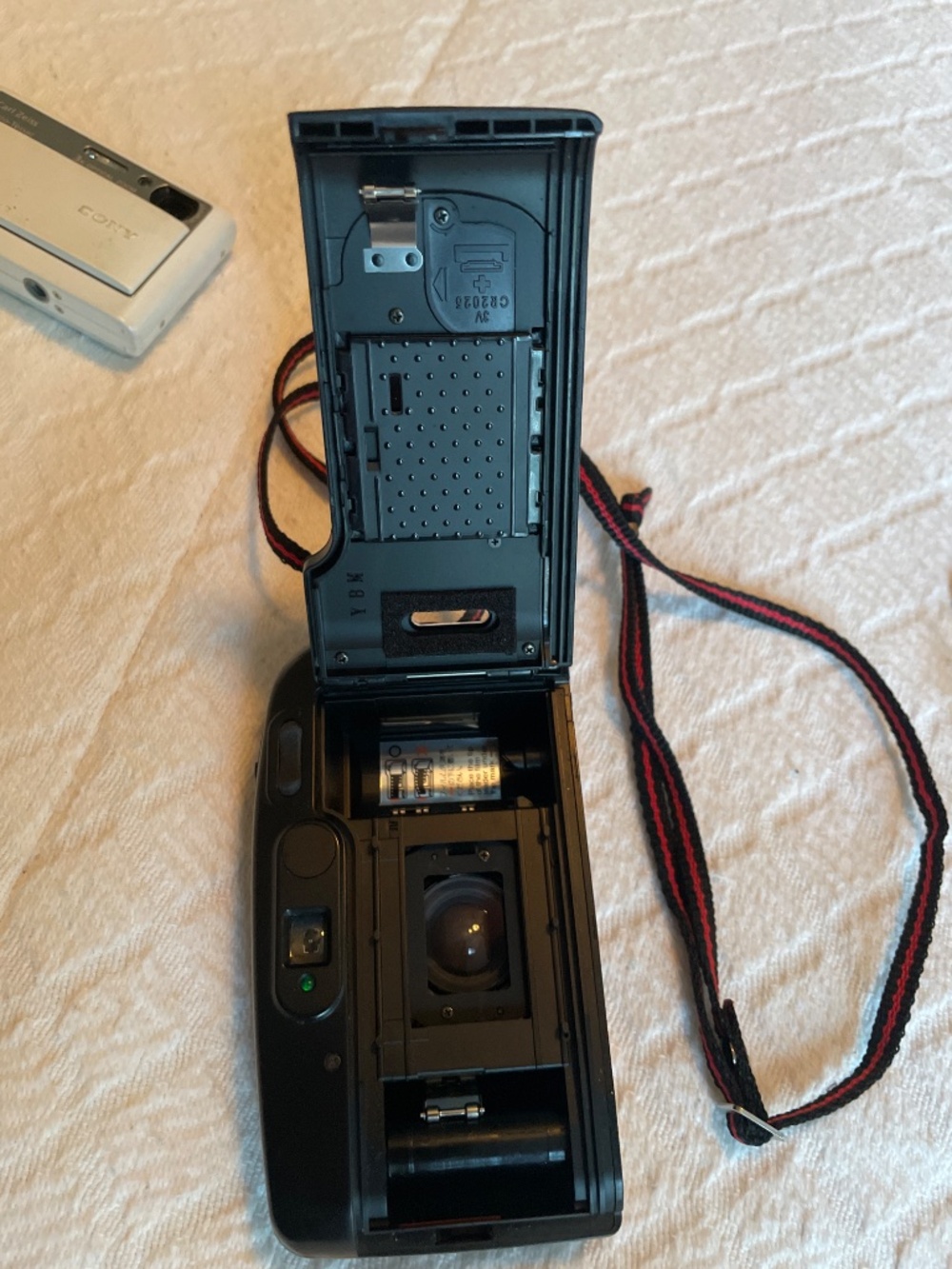 Camera Lot - Picture 10 of 16